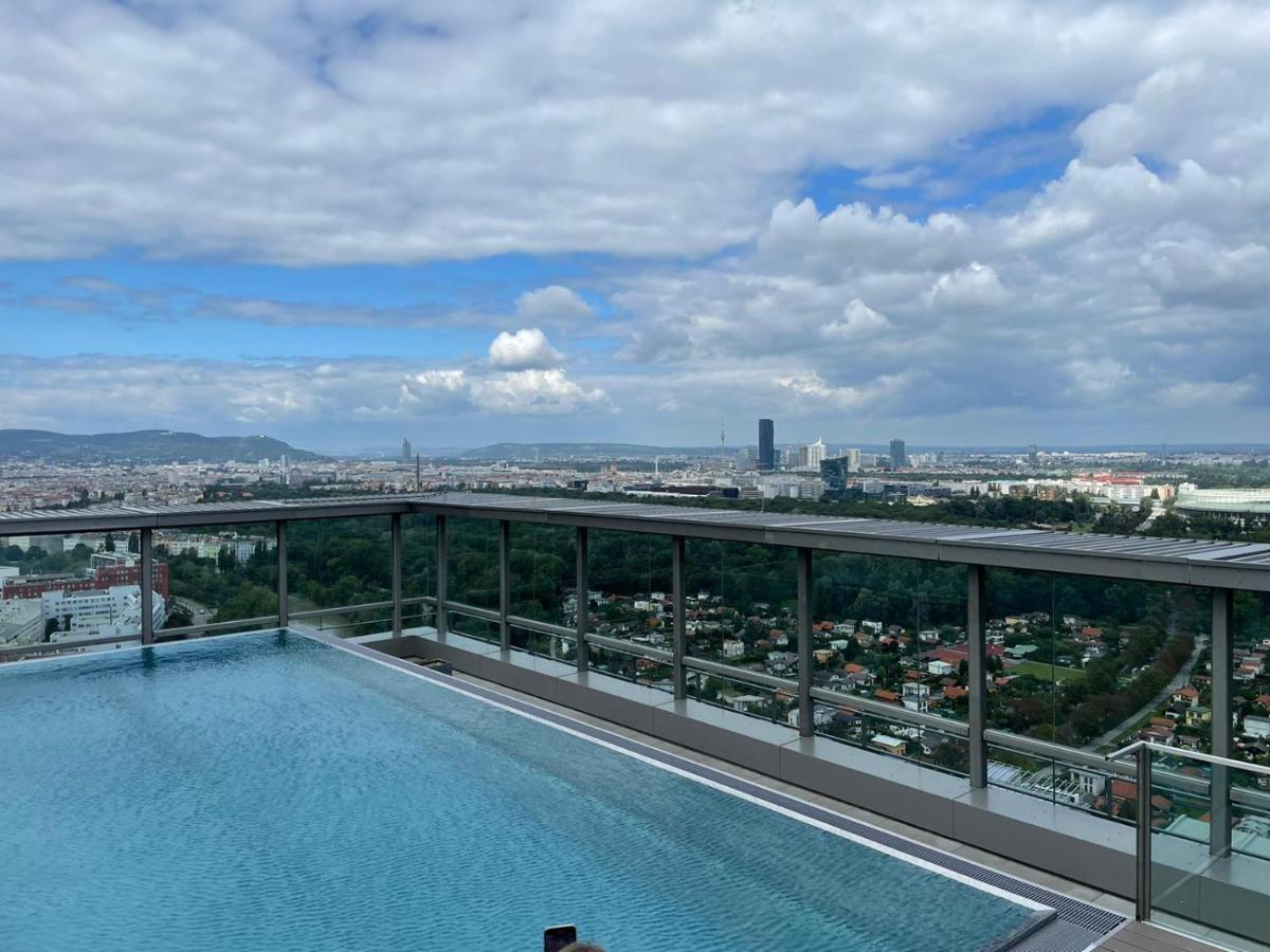 Exclusive 2-Bedroom Condo With Pool & Balcony Viena Exterior foto